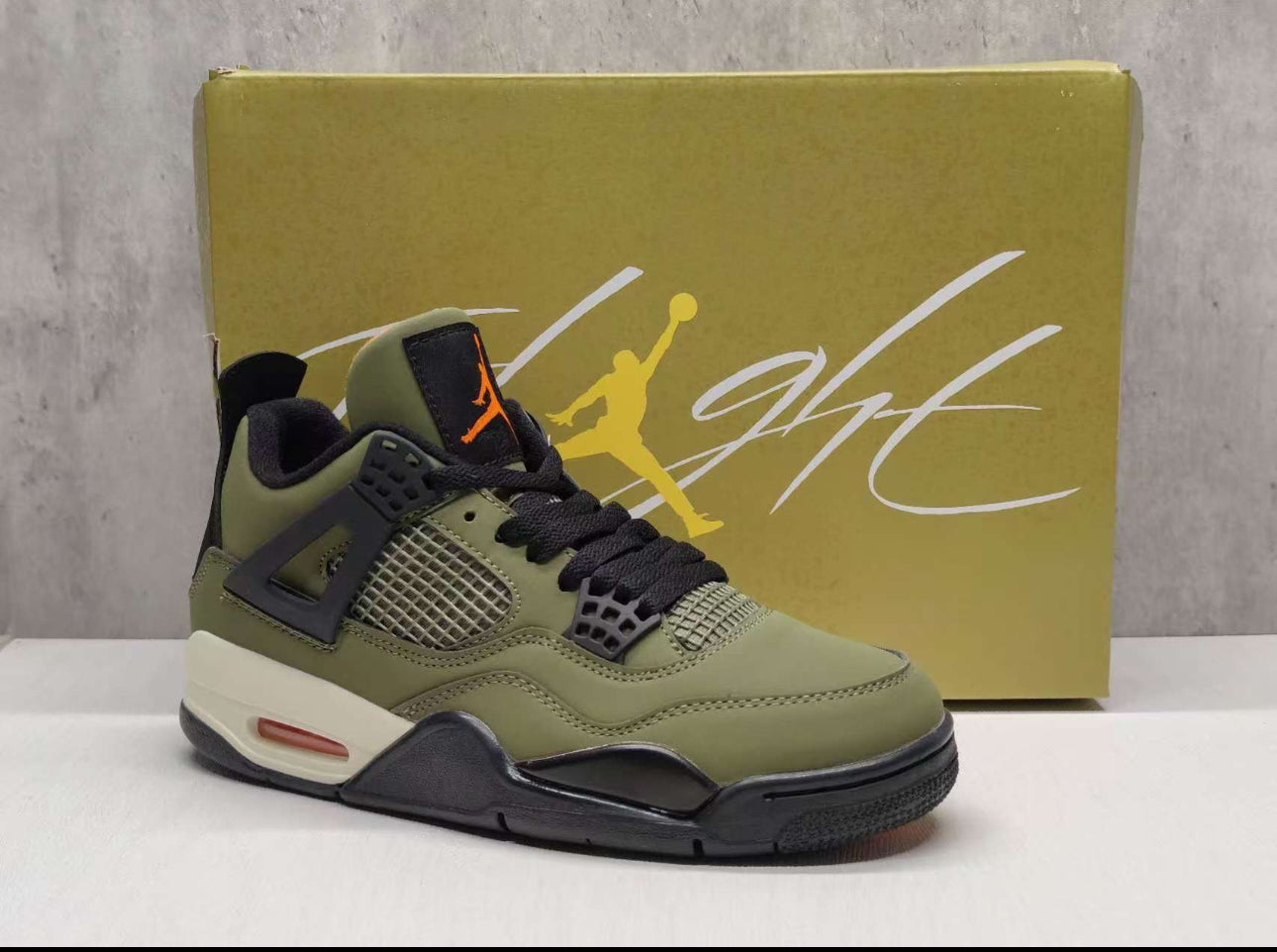 Air Jordan 4