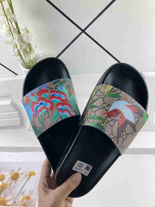 Sandals Gucci