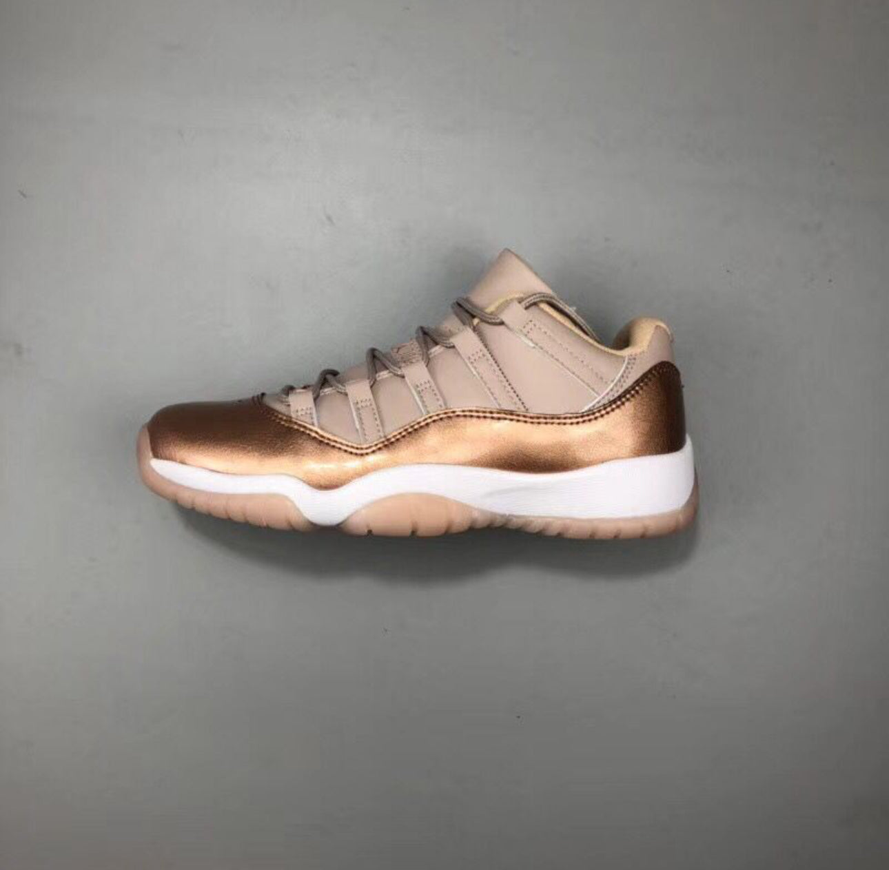 Air Jordan 11 Low