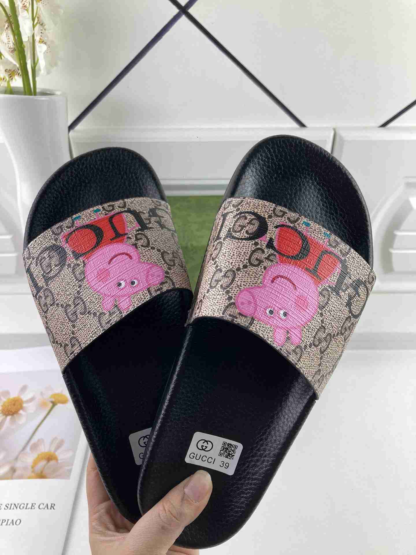 Sandals Gucci