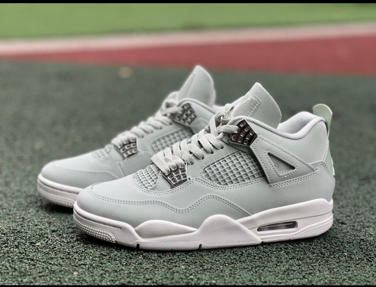 Air Jordan 4